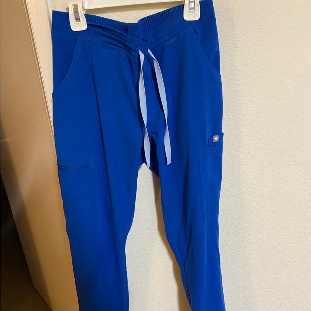 FIGS Yola Skinny Scrub Bottoms SOLD